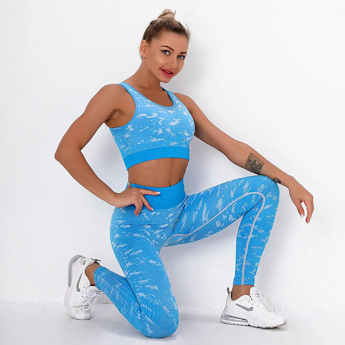 Set sport pentru femei din 3 piese ''Paragon'' - Zappy Fashion Romania