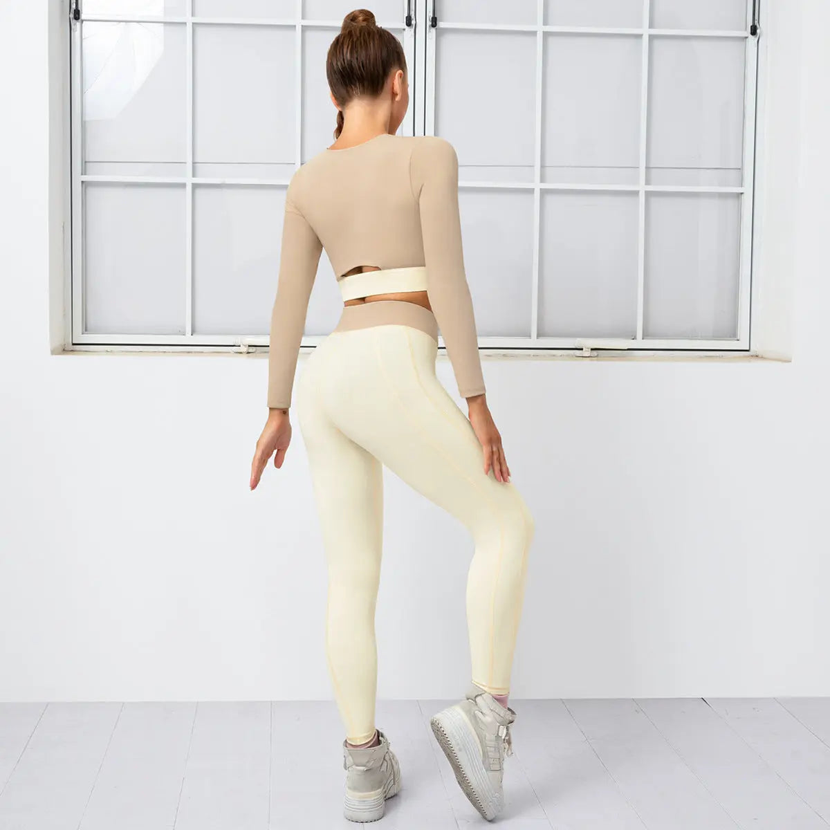 Set sport din 2 piese pentru femei ''Vector'' - Zappy Fashion Romania